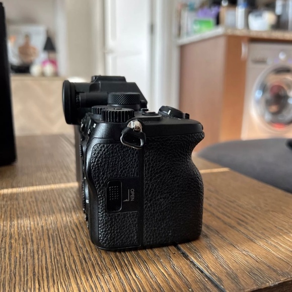 Sony alpha A7iv body only - Picture 7 of 11